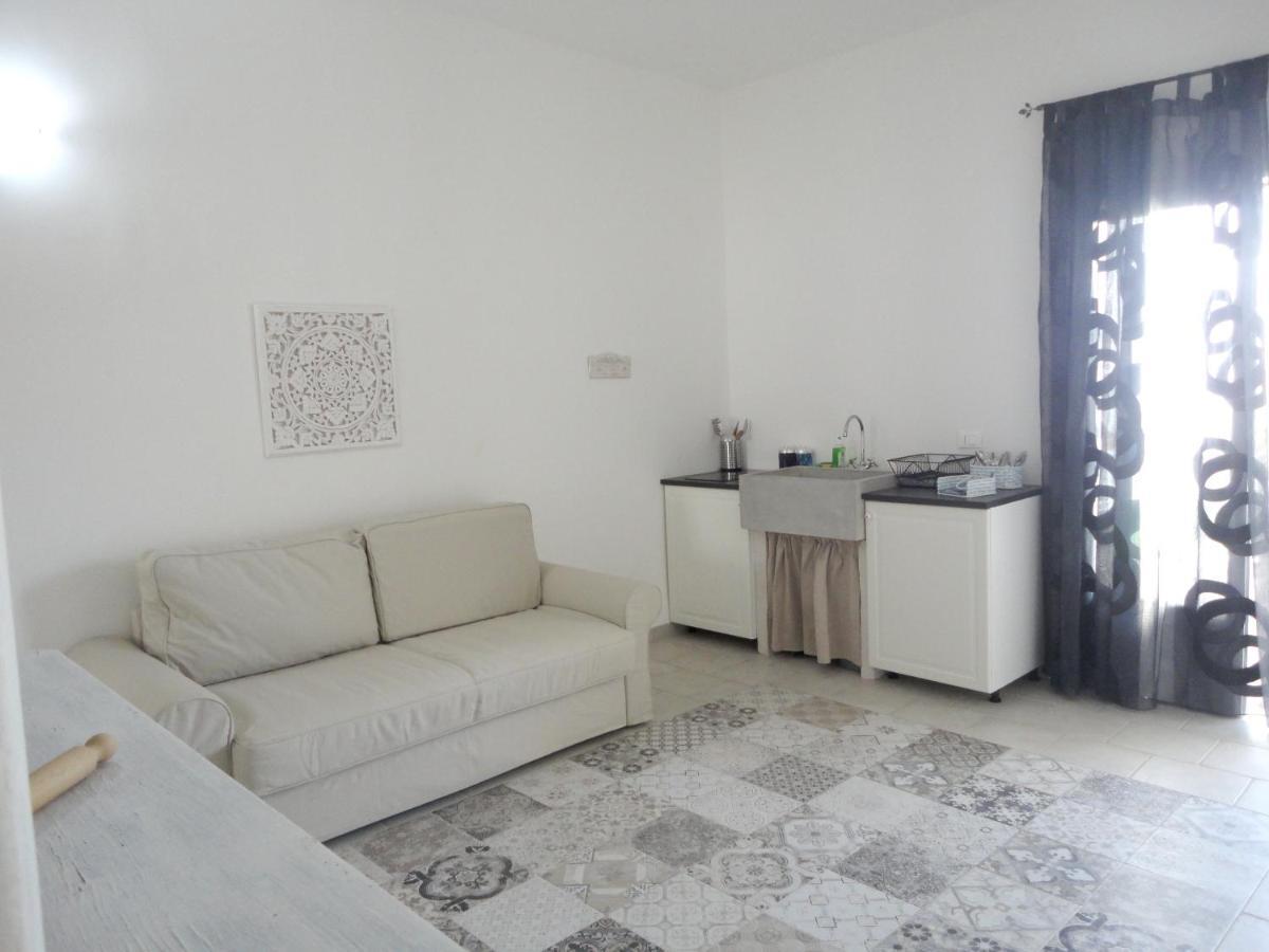 Cosy Apartment With Shared Pool In Galatone 35 M² Santa Maria al Bagno Exterior photo